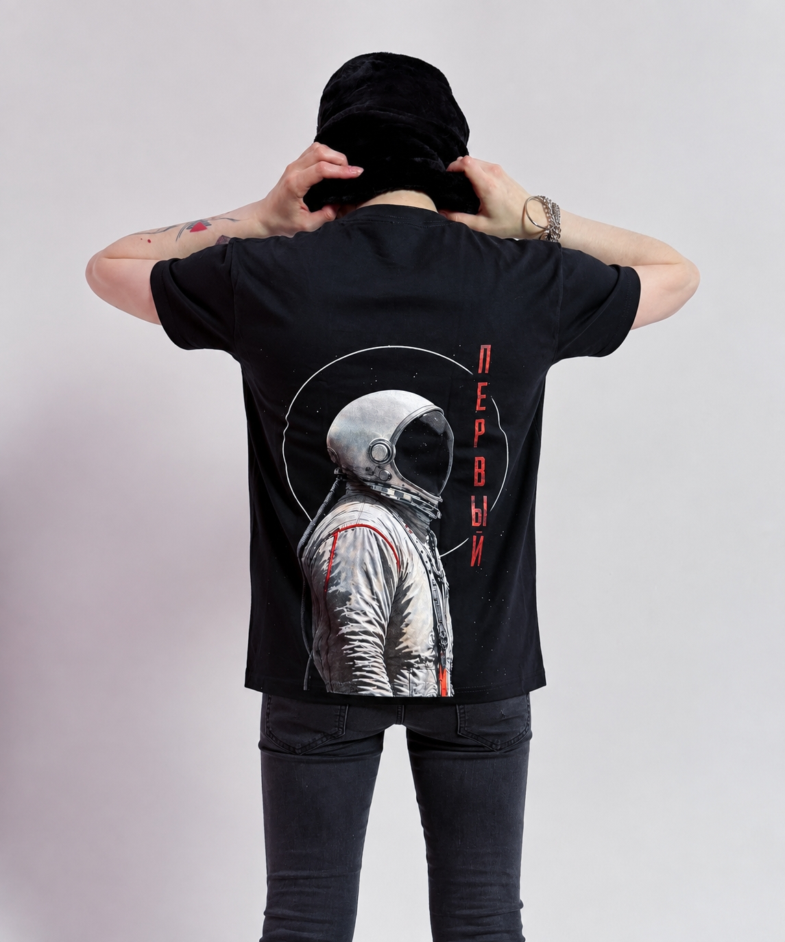 Regular fit back view